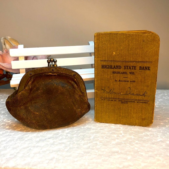 ANTQ coin purse and bank account booklet - Picture 3 of 11